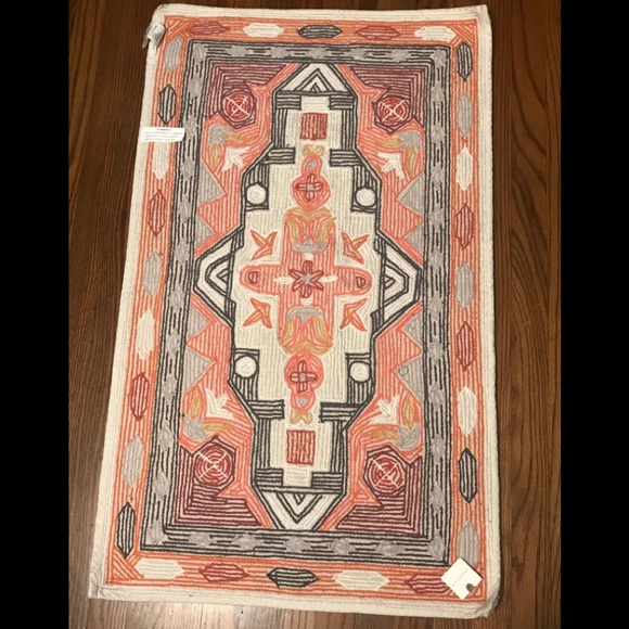 Anthropologie 35 x 21 rug - Picture 3 of 5